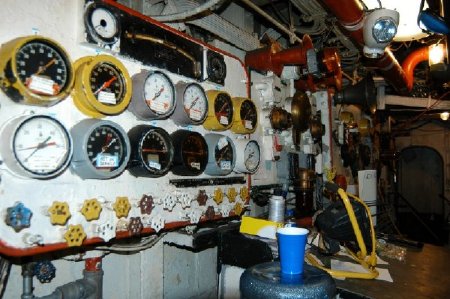 Lst Engine Rm & Misc 029