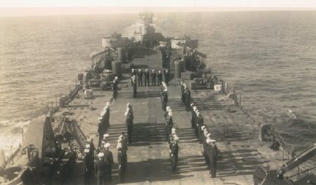 Ceremony aboard LST-1022
