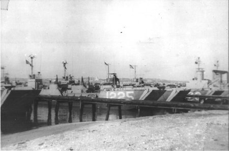 LCT-1225 & other landing craft