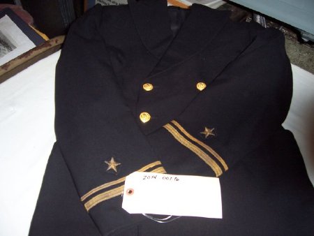 Dress Uniform Jacket W/ LTJG isleeve insignia