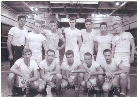 LST-751 1943 SW Pacific basketball champs